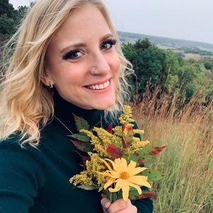 Meet your Posher, Hannah